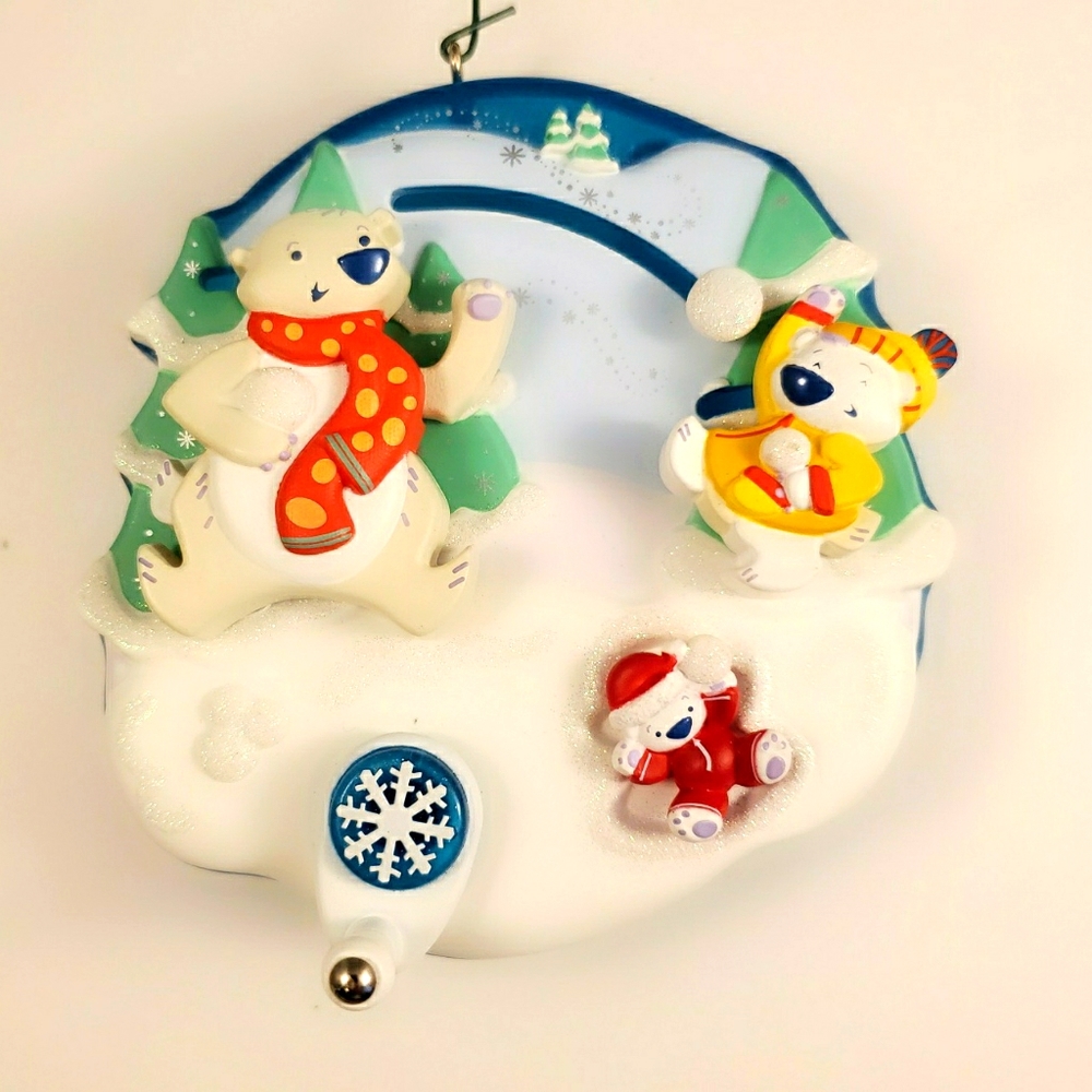 Hallmark Snowball Fight Spin-A-Majig Ornament